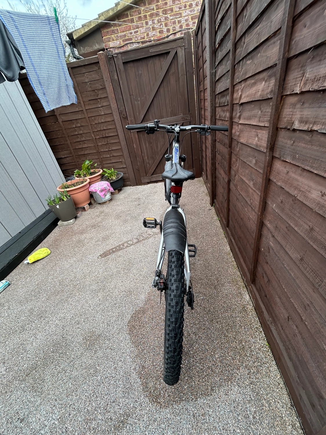 Carrera Valour Disc Mens Mountain Bike 2020