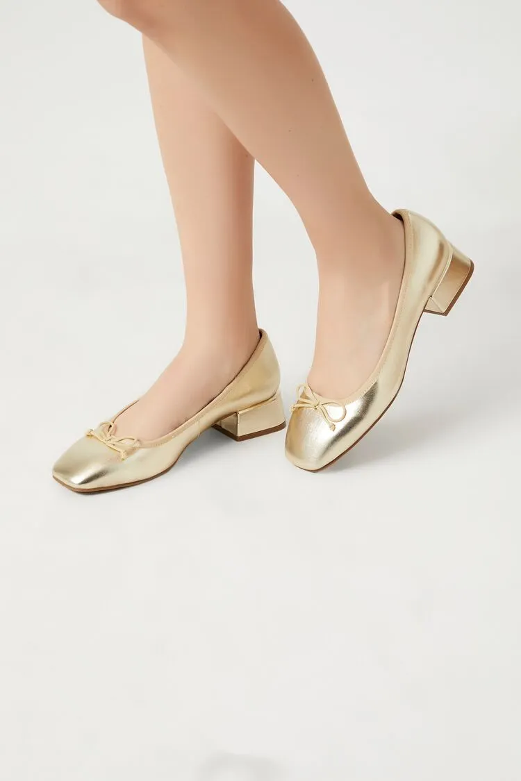 Forever 21 Women's Faux Leather/Pleather Ballet Flats Gold Forever 21