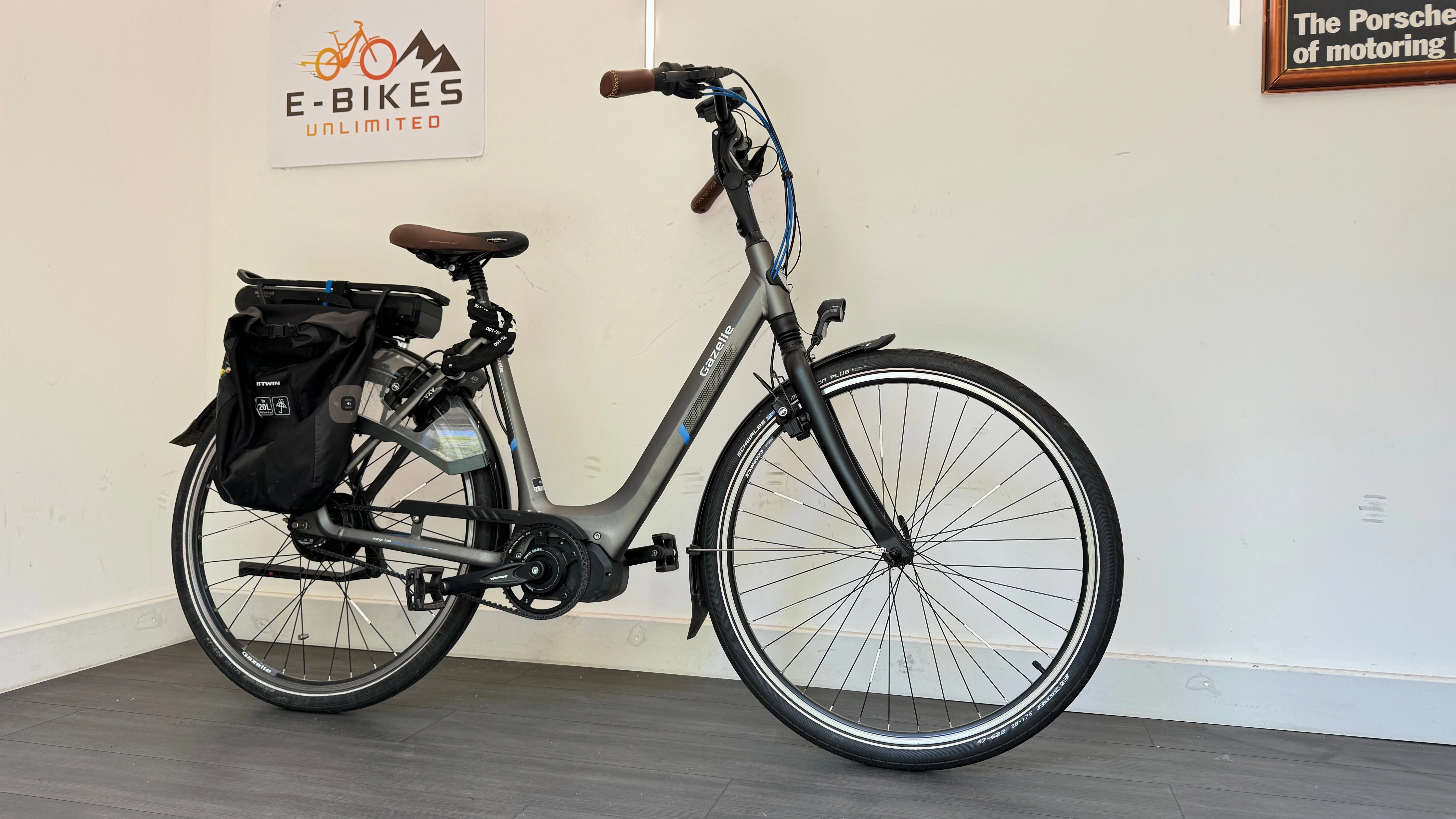 Gazelle Orange c330 Titanium Grey 53cm step through city ebike