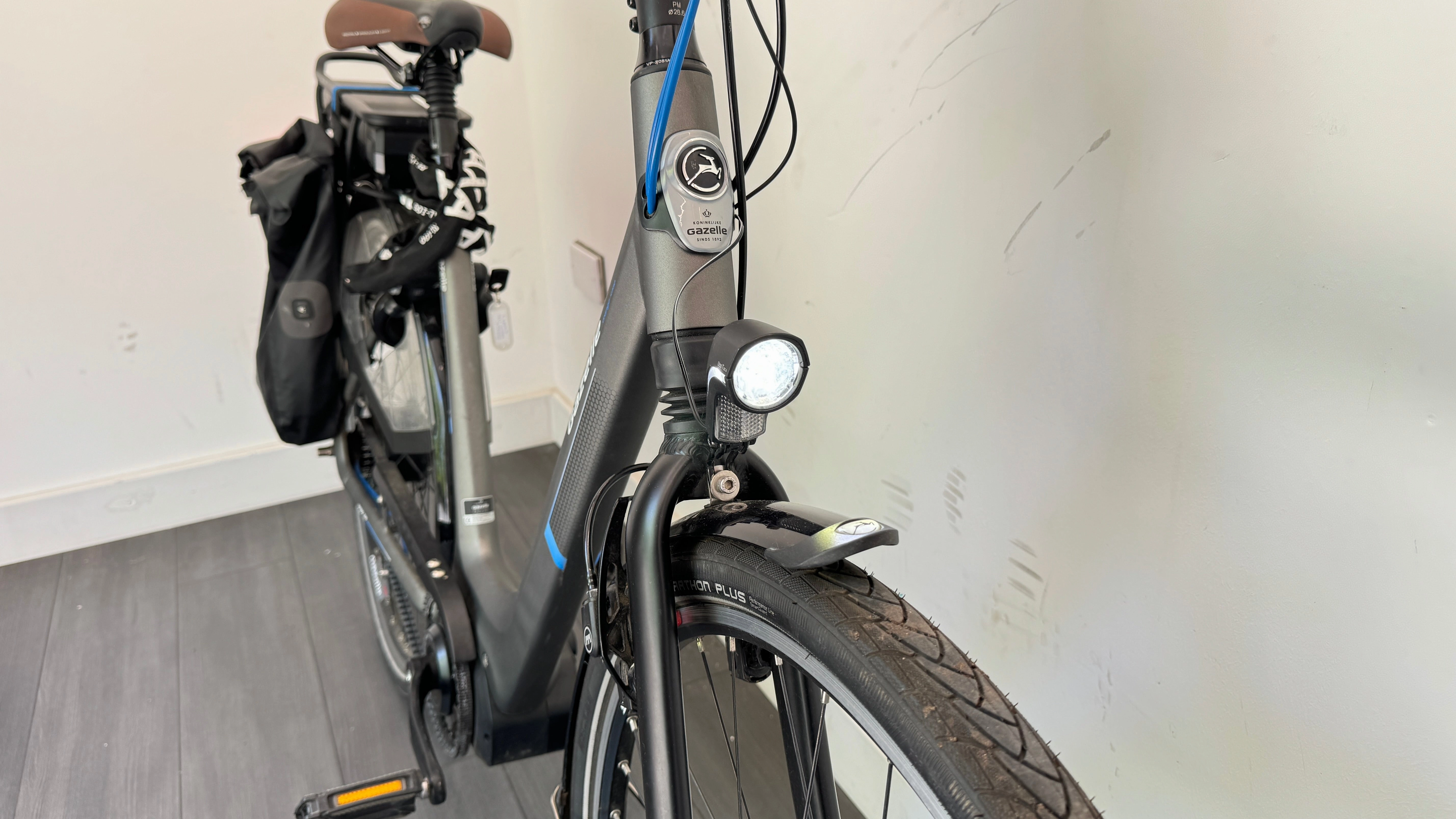 Gazelle Orange c330 Titanium Grey 53cm step through city ebike
