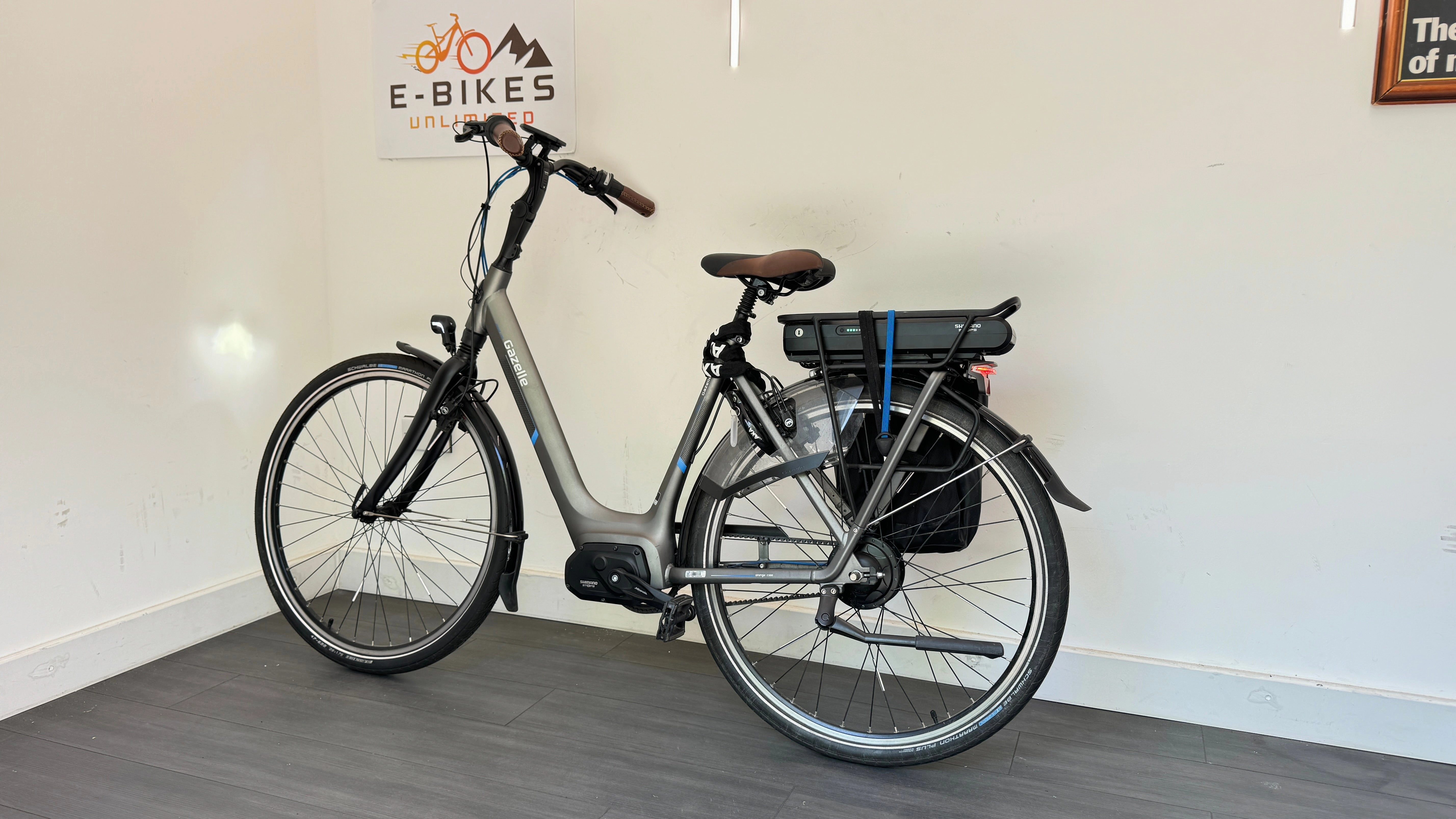 Gazelle Orange c330 Titanium Grey 53cm step through city ebike