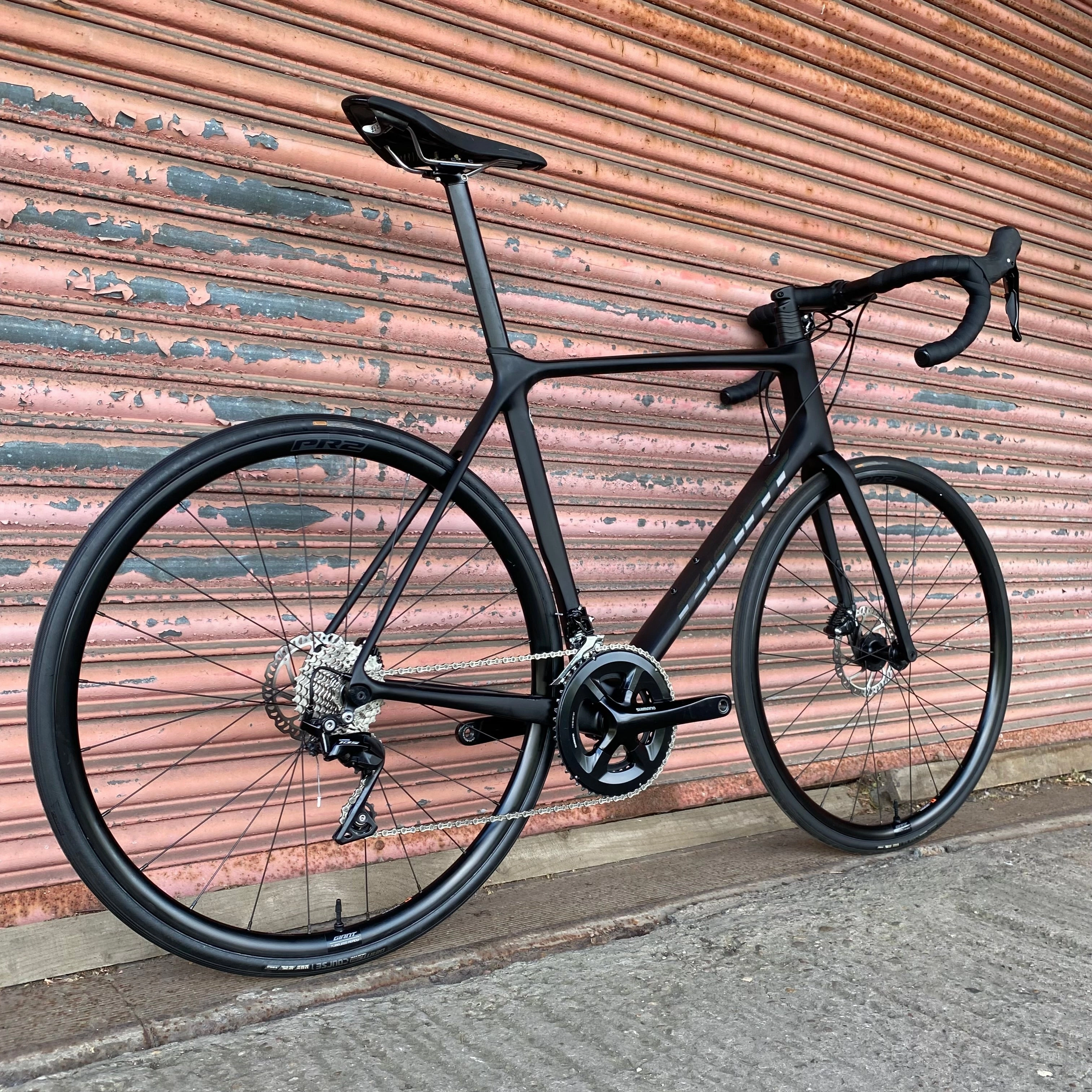 Giant TCR Advanced 2 Shimano 105 Carbon Disc Road Bike