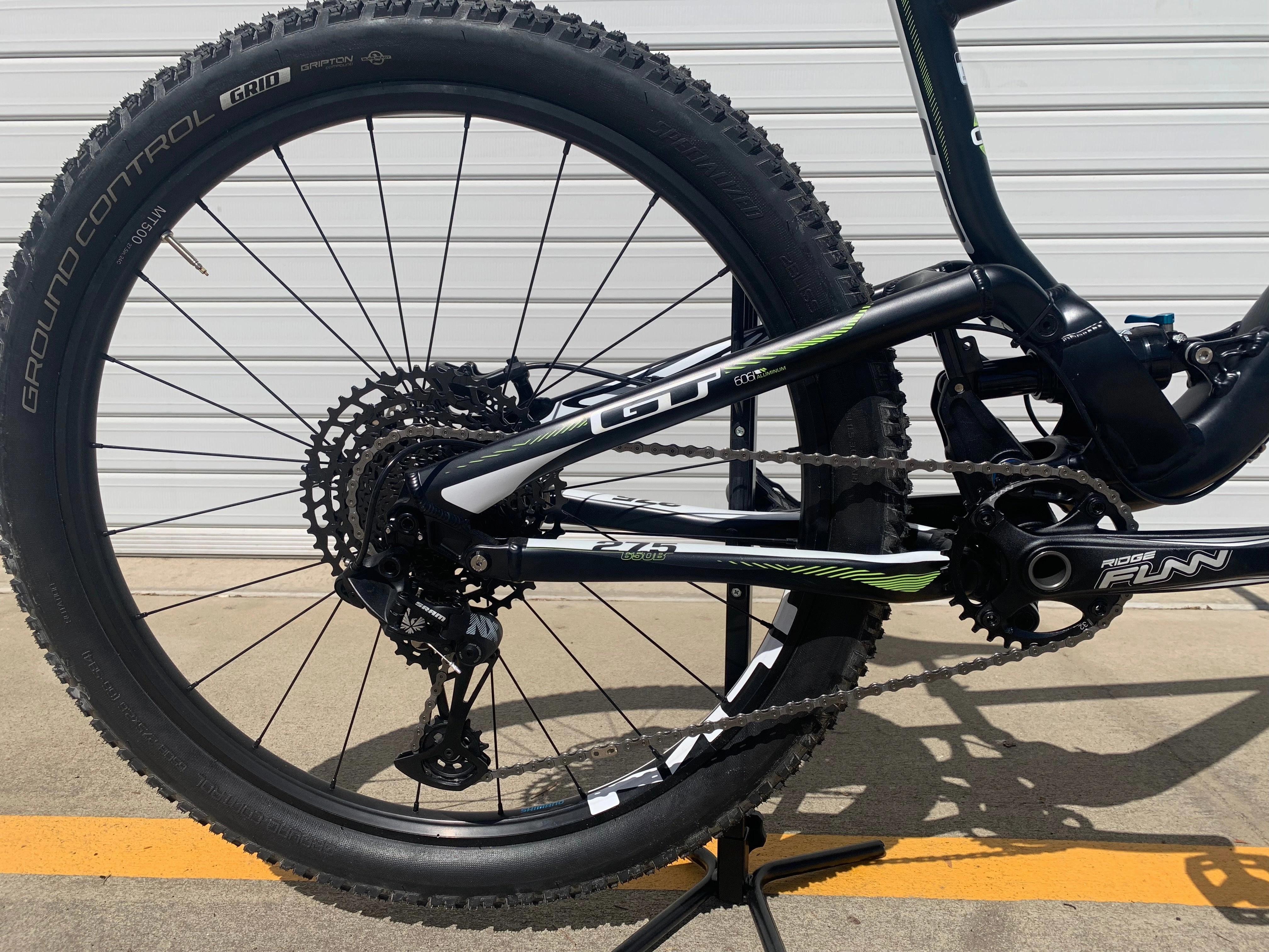 Helion 27.5 Dual Suspension MAT/BLK (FRAME ONLY)
