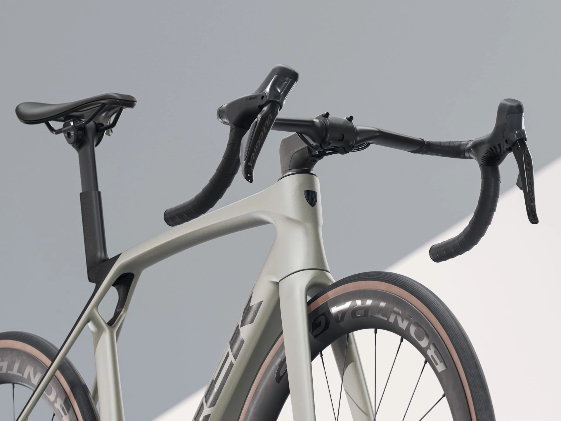 Madone SL 7 Gen 8 Matte Lunar Silver