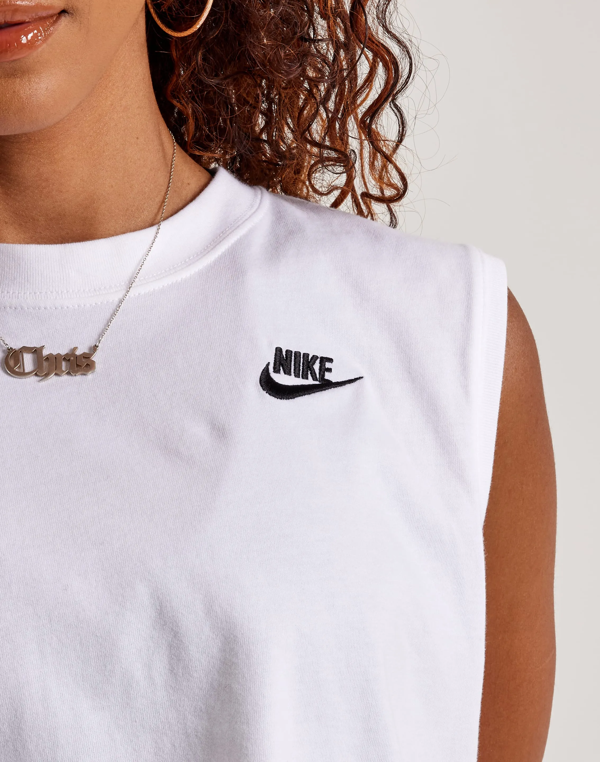 Nike Club Sleeveless Cropped Top