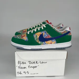 NIKE DUNK LOW FOAM FINGER SIZE 9.5 DZ5184-300