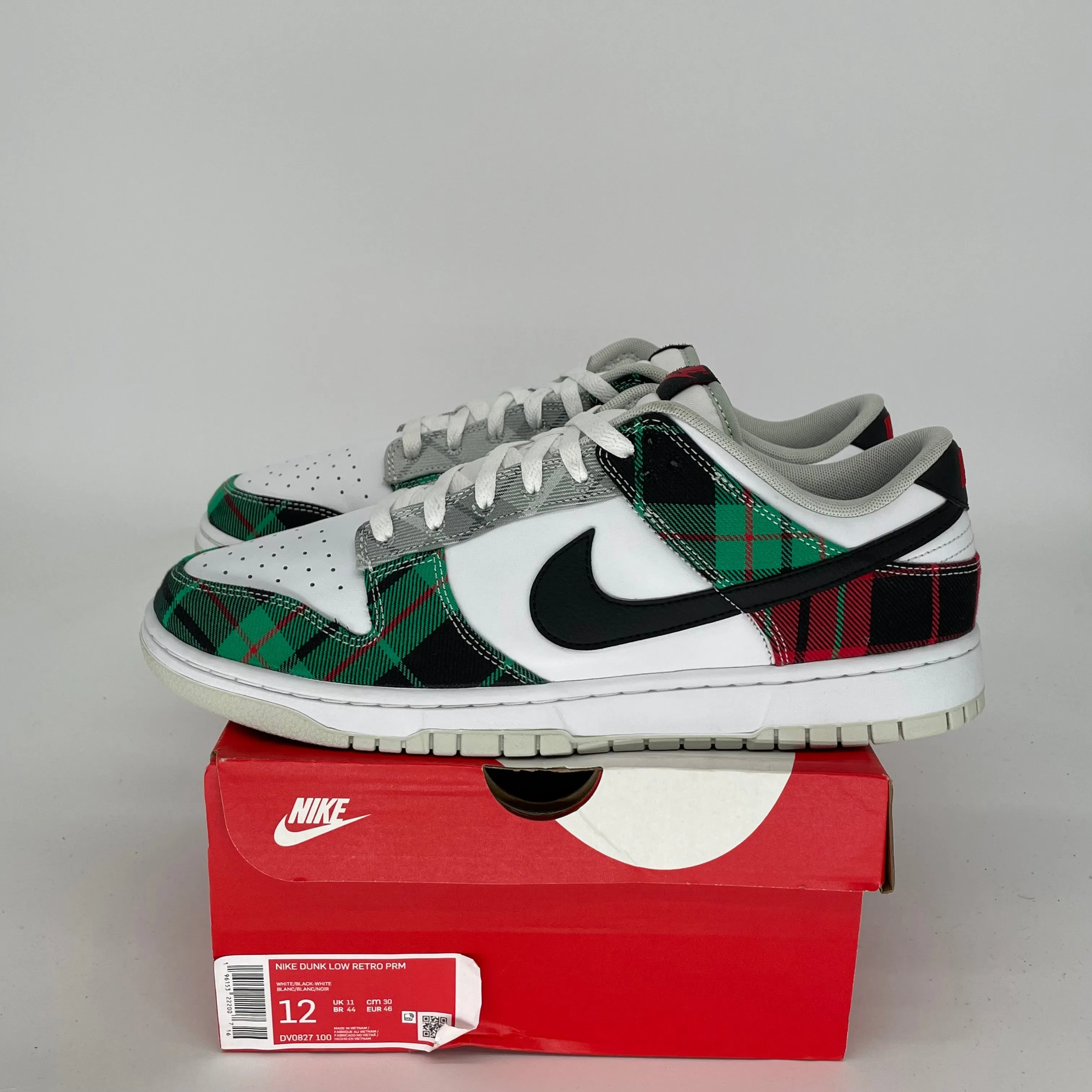 NIKE DUNK LOW TARTAN PLAID SIZE 12 DV0827-100