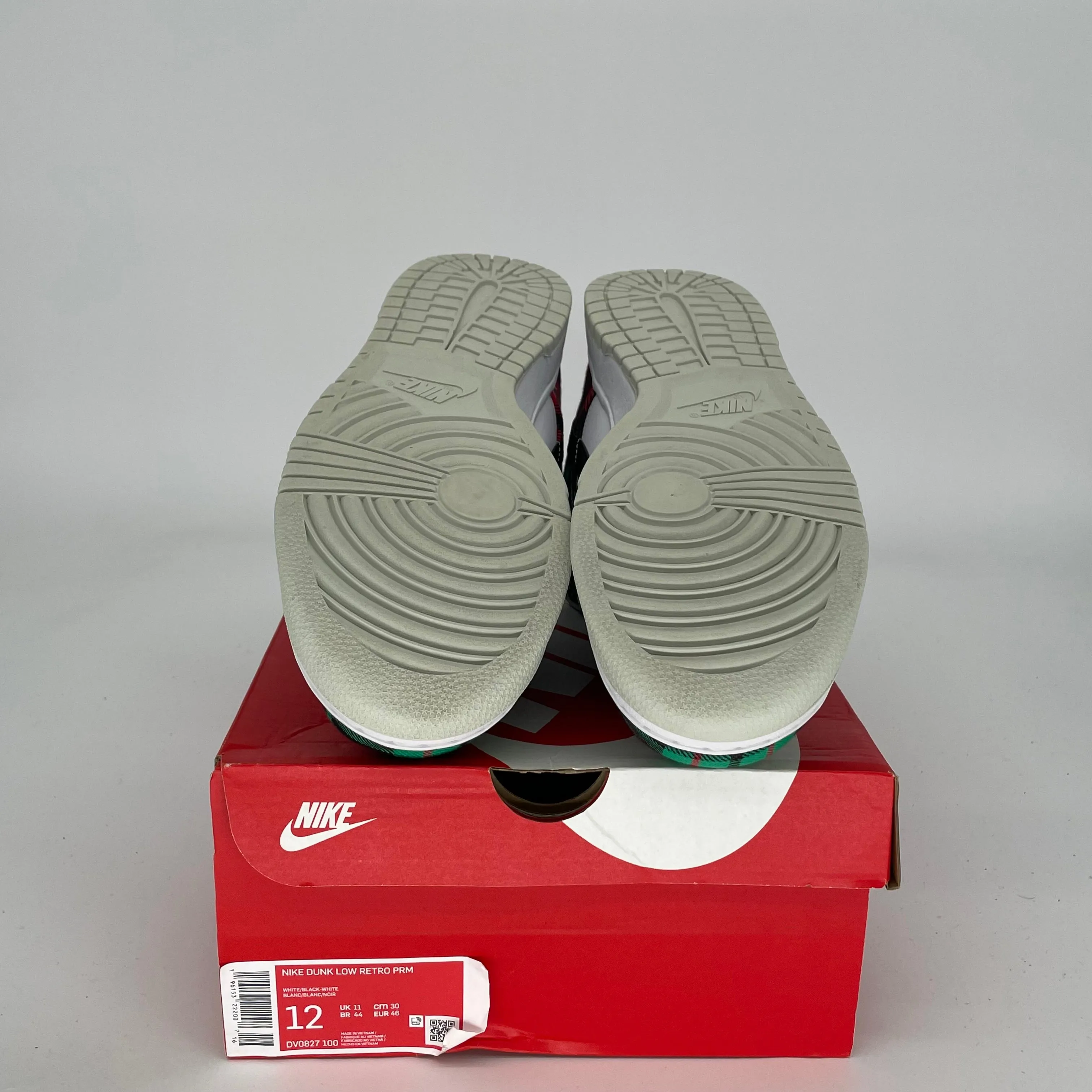 NIKE DUNK LOW TARTAN PLAID SIZE 12 DV0827-100