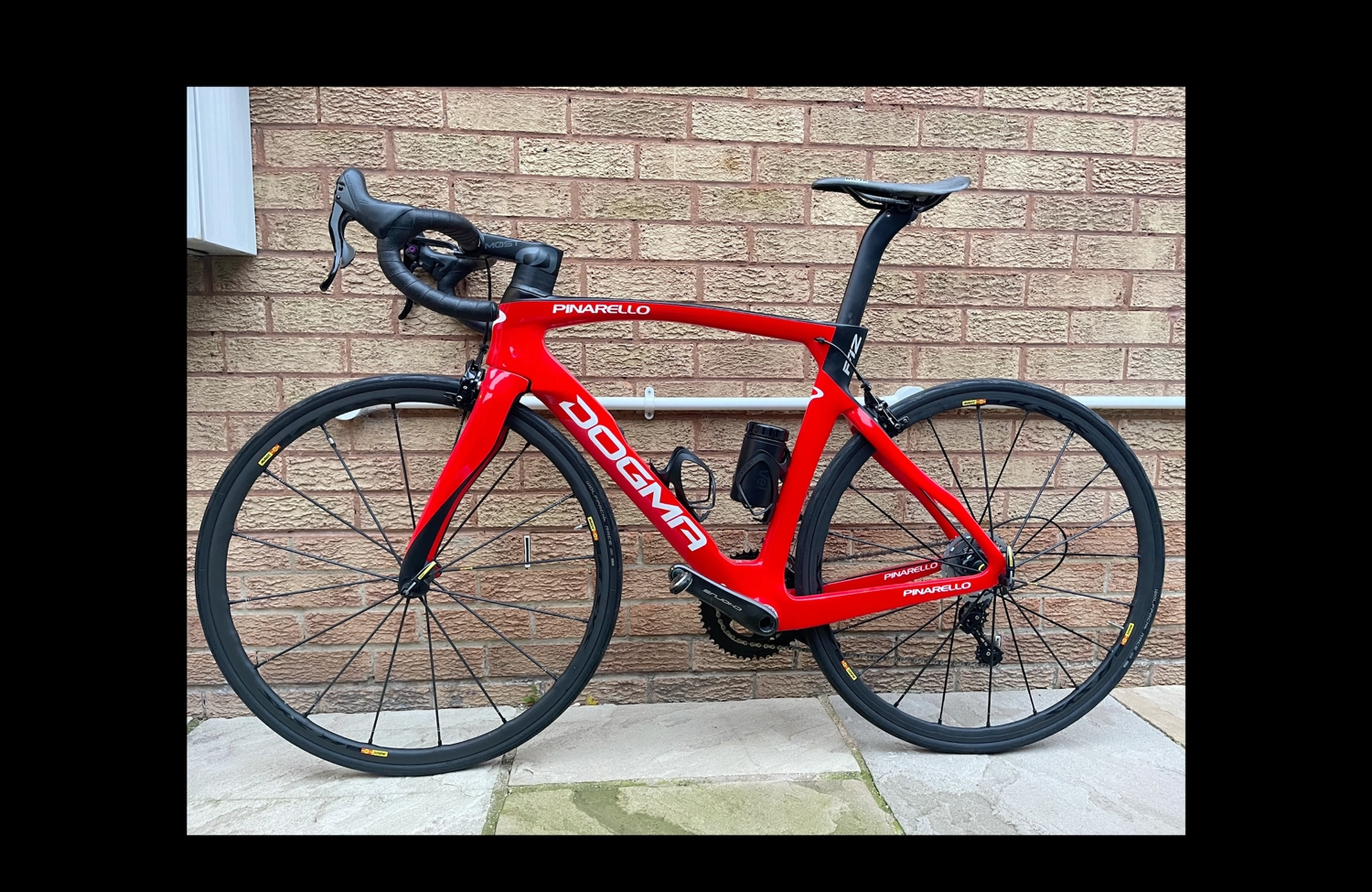 Pinarello Dogma F12 Campagnolo Chorus 12S 2021