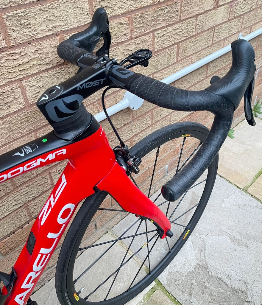 Pinarello Dogma F12 Campagnolo Chorus 12S 2021