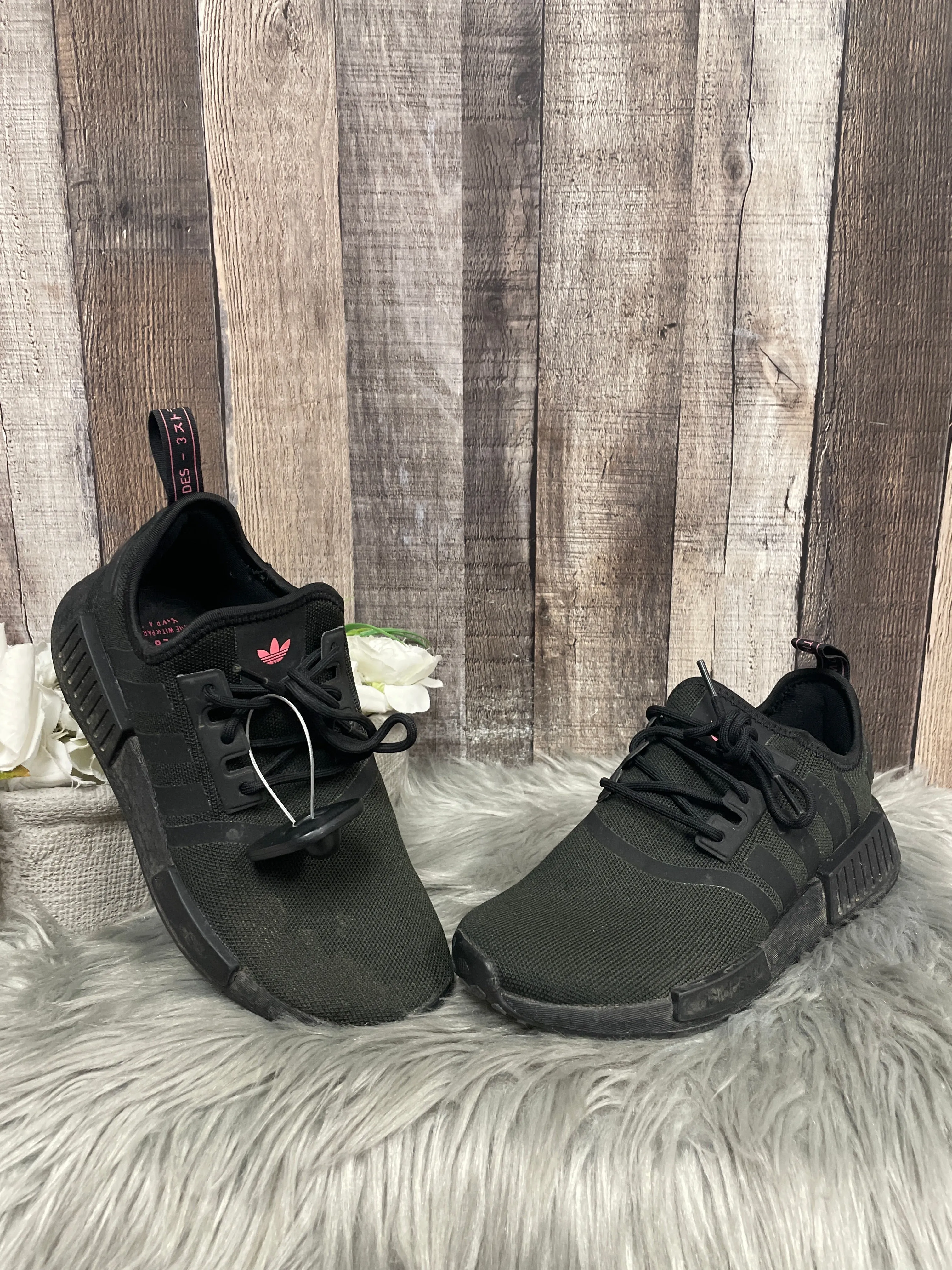 Shoes Athletic By Adidas In Green, Size: 6.5 adidas