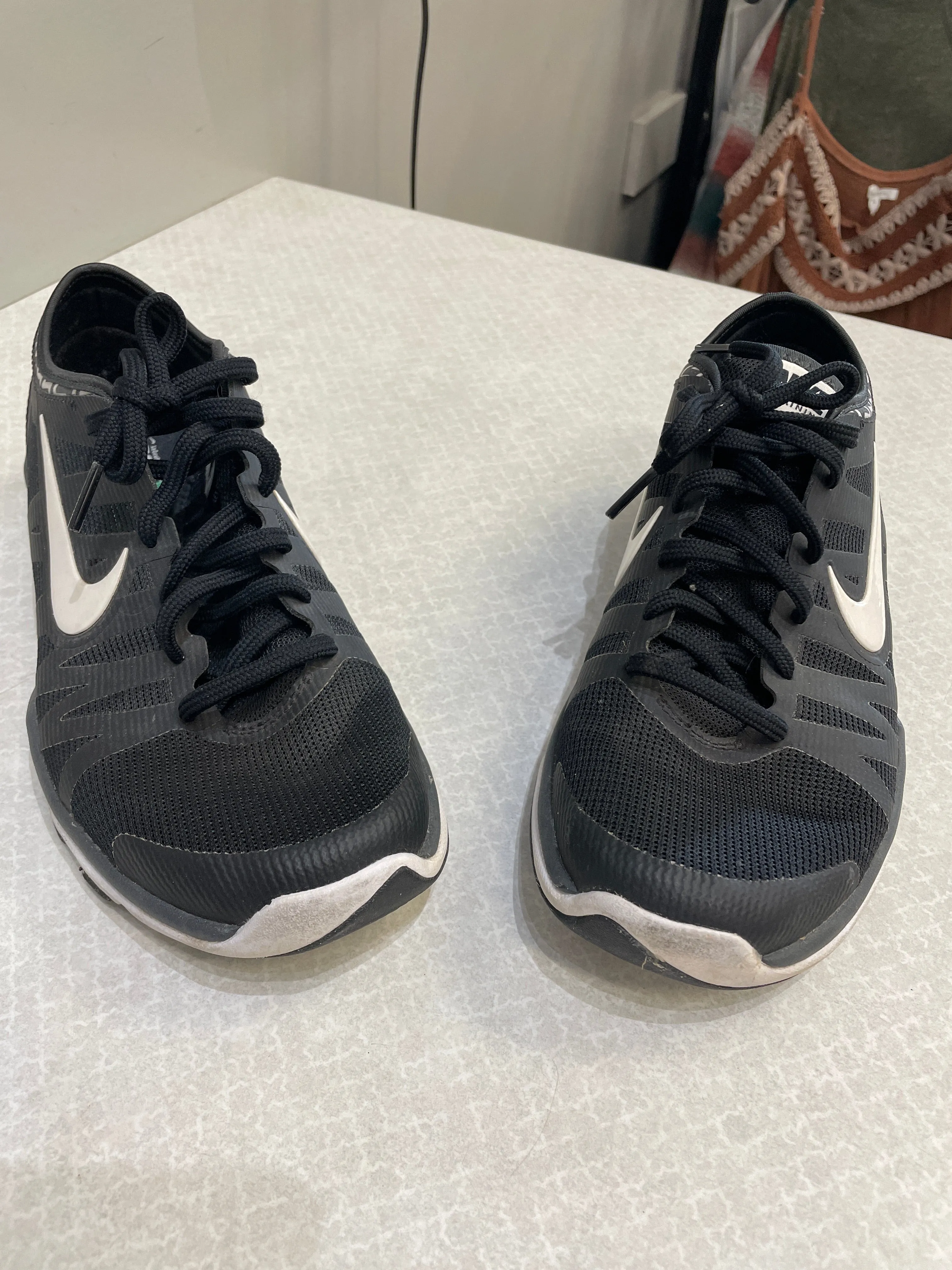 Shoes Athletic By Nike In Black & White, Size: 8.5 nike