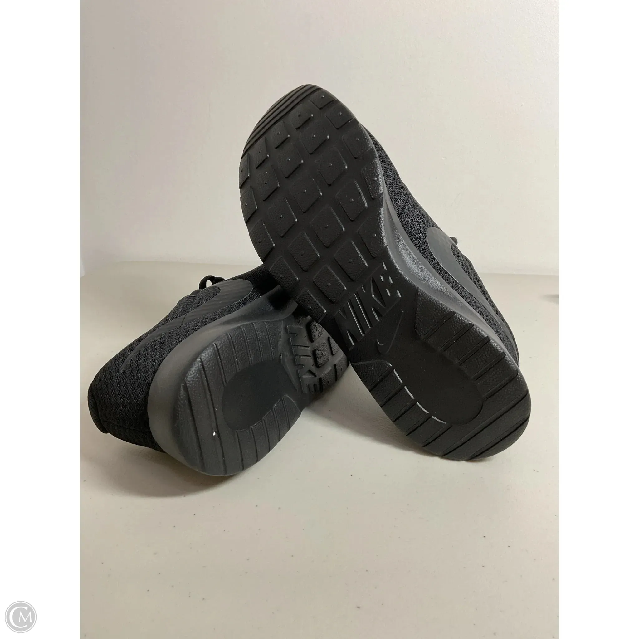 Shoes Athletic By Nike In Black, Size: 8 nike
