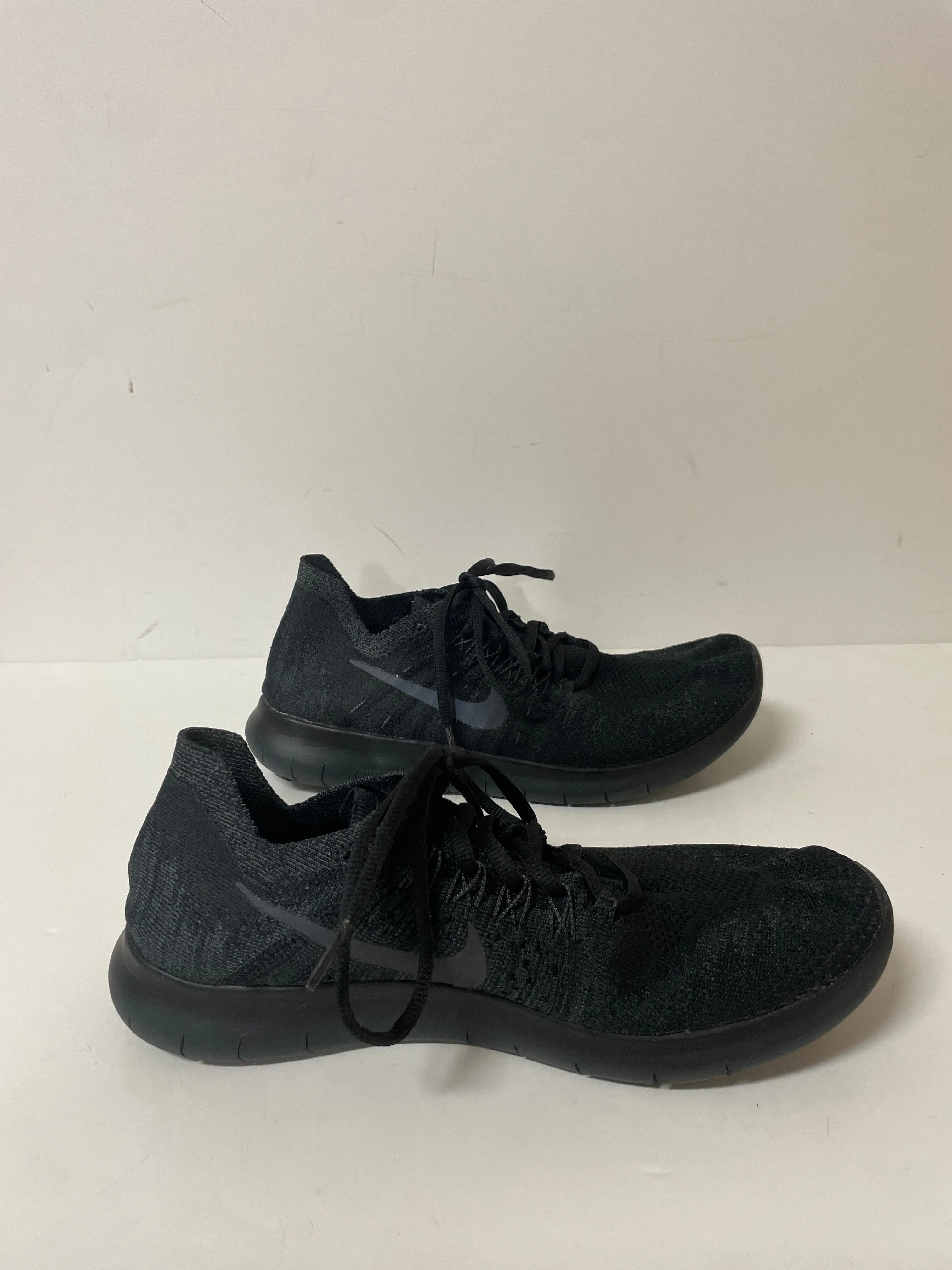 Shoes Athletic By Nike In Black, Size: 9 nike
