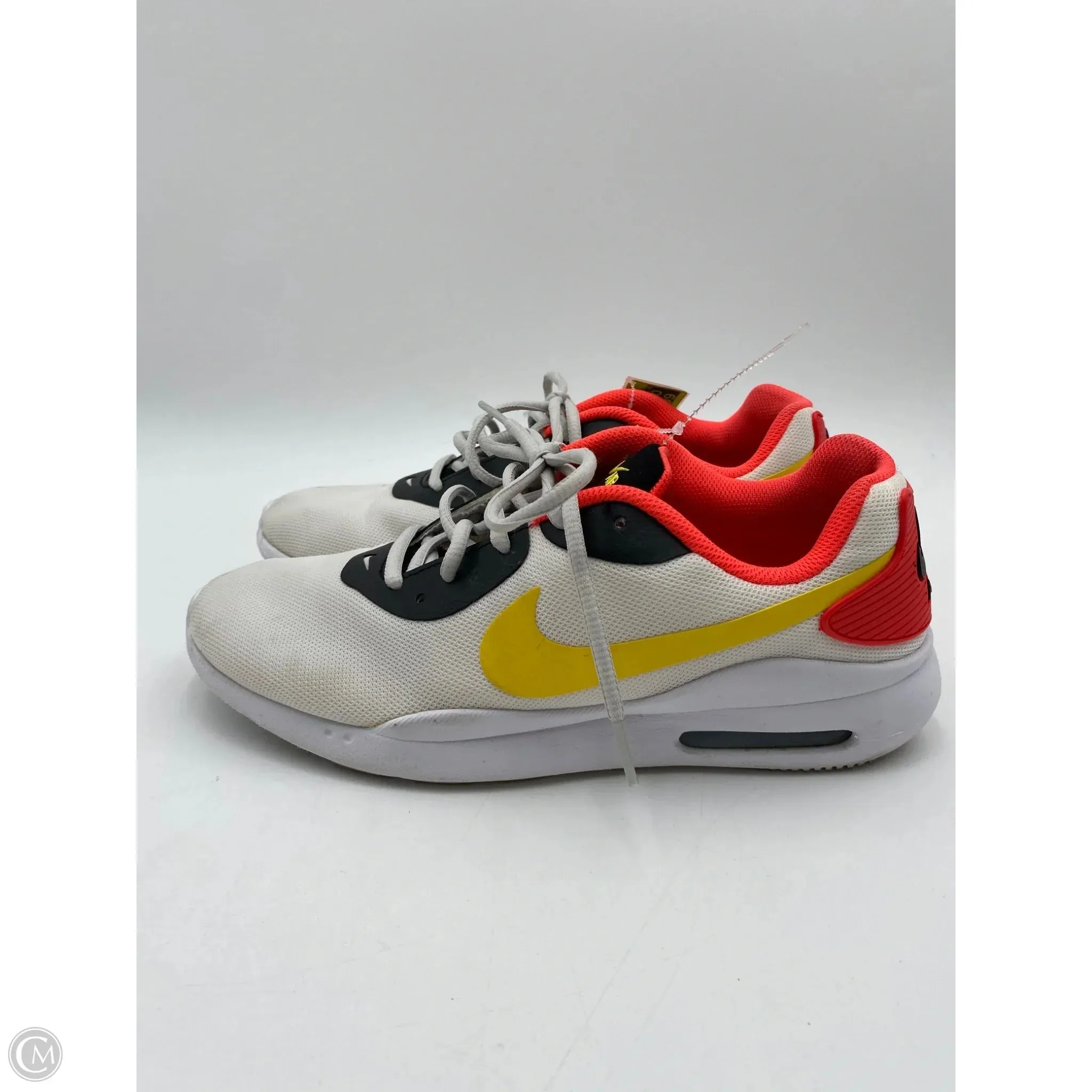 Shoes Athletic By Nike In White & Yellow, Size: 8.5 nike