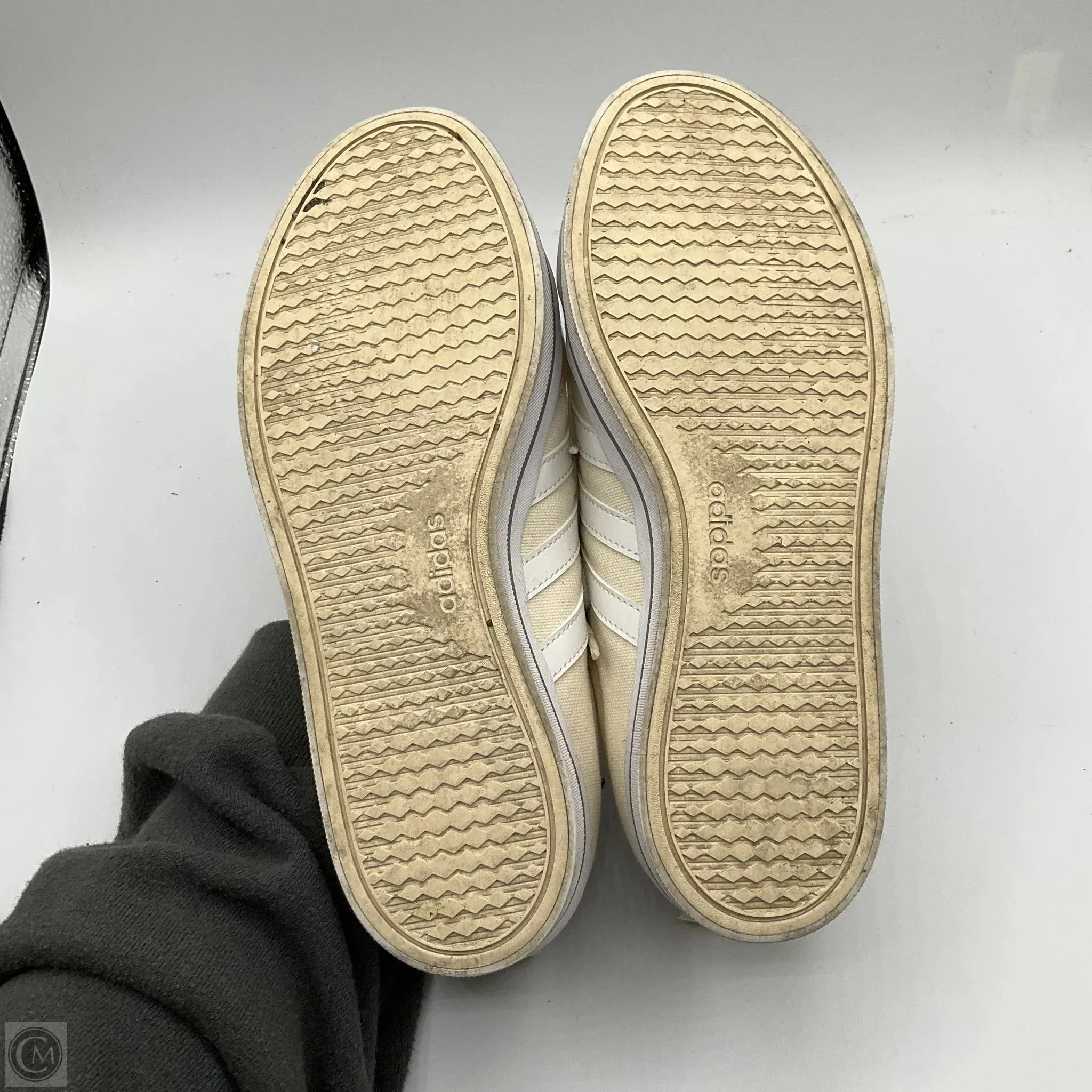 Shoes Sneakers By Adidas In Cream, Size: 8 adidas