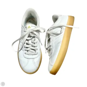Shoes Sneakers By Adidas In White, Size: 7.5 adidas