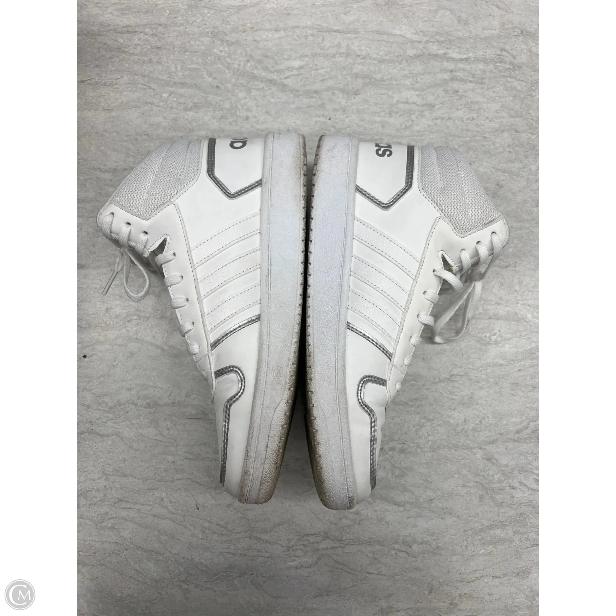 Shoes Sneakers By Adidas In White, Size: 9 adidas