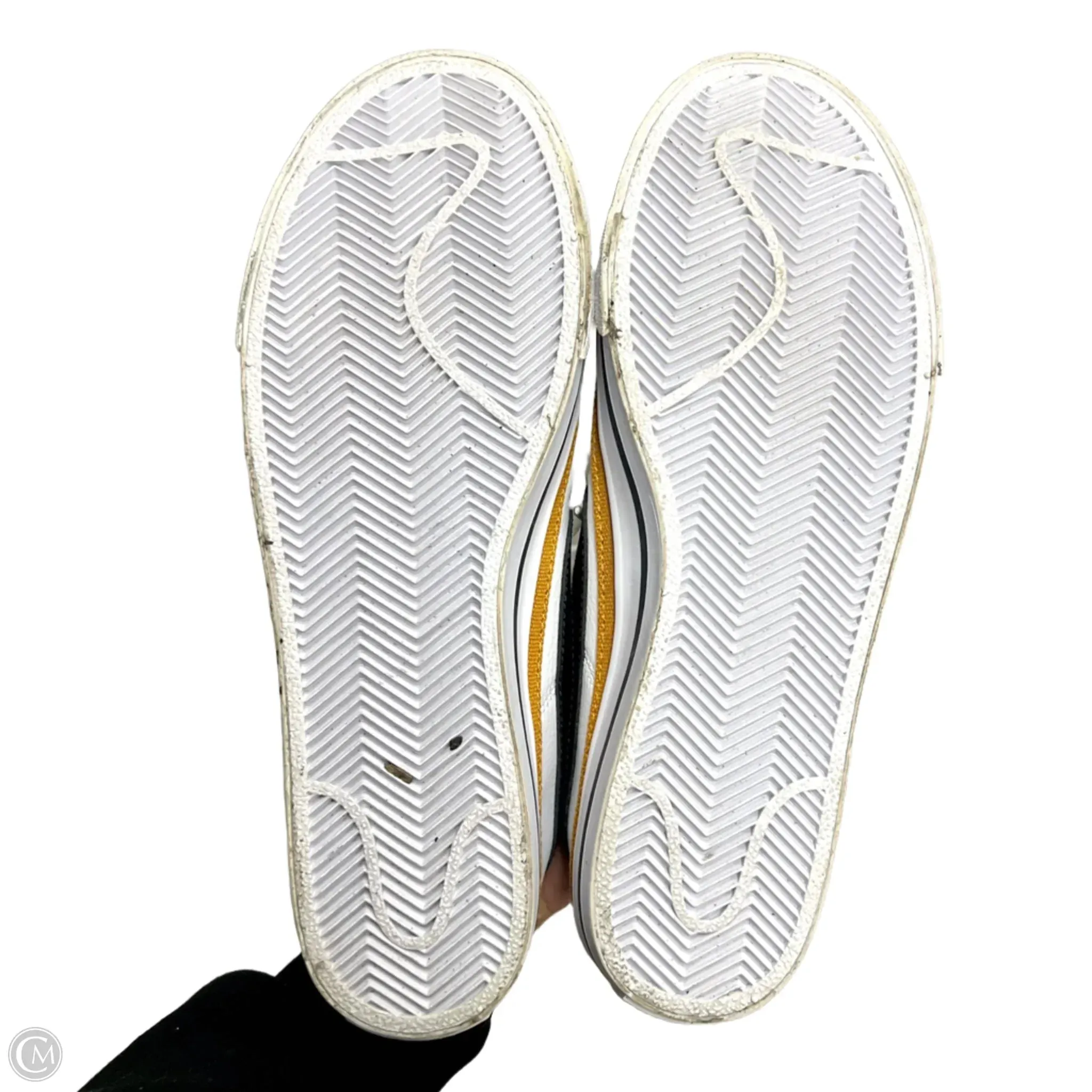 Shoes Sneakers By Nike In White, Size: 8 nike